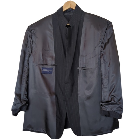 Oscar De La Renta Charcoal Grey w/Blue Pinstripe Virgin Wool Blazer - Picture 15 of 16